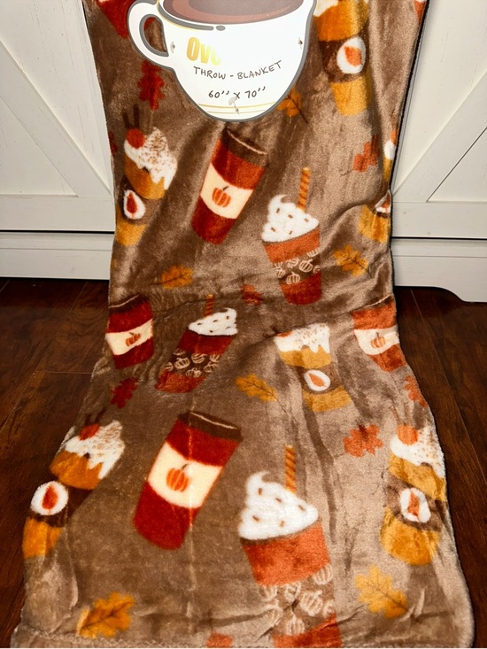 Amazon.com: Fall Fleece Throw Blanket, Autumn Pumpkin Spice  Brown Cozy Pumpkin Spice Latte Print Oversized Plush Throw Blanket